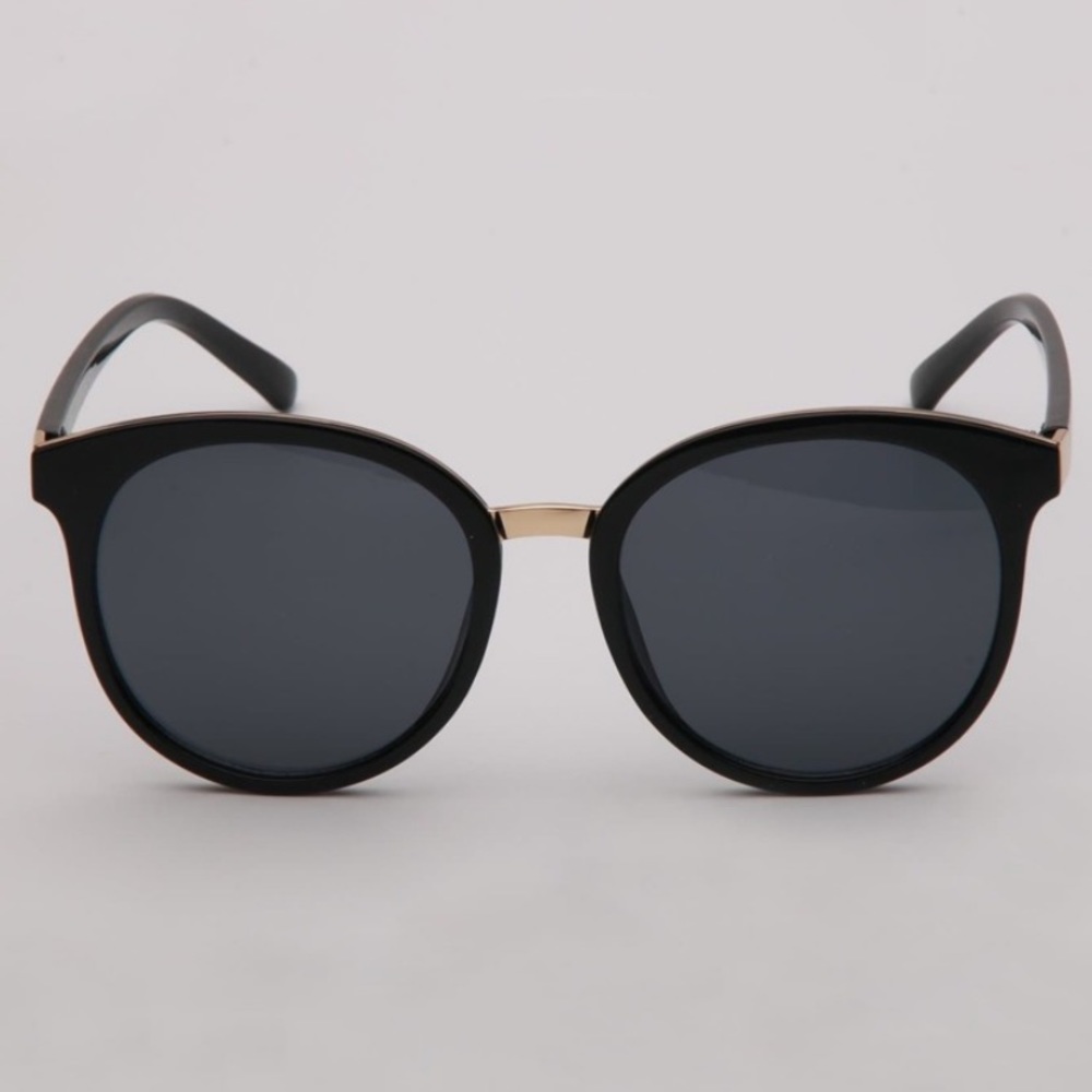 ROMWE SUNGLASSES - Picture 5 of 5